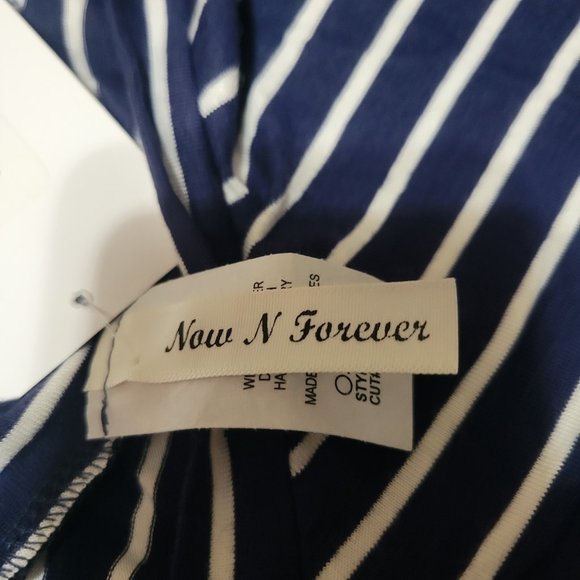 Top - Picture 2 of 3